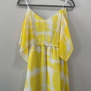 Yellow/white summer dress